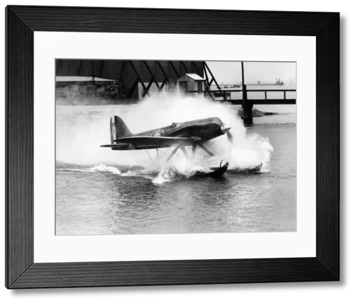 Framed Print : 1931 Schneider Trophy Race Flying Officer Snaith in Framed Print : 1931 Schneider Trophy Race Flying Officer Snaith in