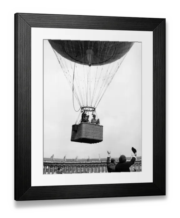 Framed Print : Balloon ascent opens Bath Festival: The Bath Festival, which began on Thursday (6. 6