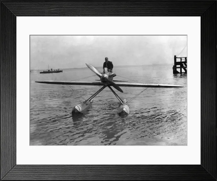 Framed Print : A Supermarine S. 6A on of the aircraft taking part in the Isle of Man Schneider Trophy Framed Print : A Supermarine S. 6A on of the aircraft taking part in the Isle of Man Schneider Trophy