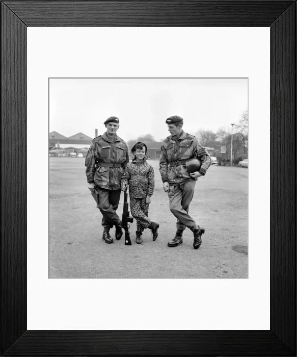 Framed Print : Toy Fair: David Jackson aged 10 of West Kirby Sheshire gets a real thrill when he tried Framed Print : Toy Fair: David Jackson aged 10 of West Kirby Sheshire gets a real thrill when he tried