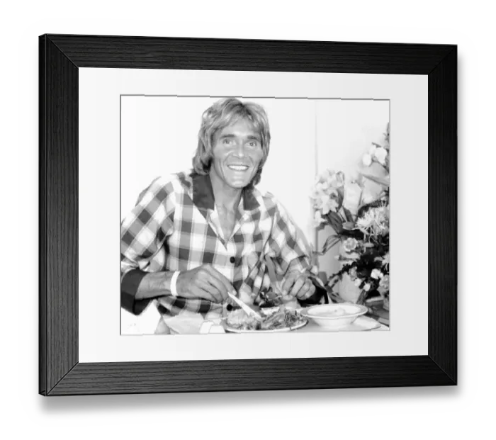 : Billy Fury singer recovering in hospital after he collspsed with heart : Billy Fury singer recovering in hospital after he collspsed with heart