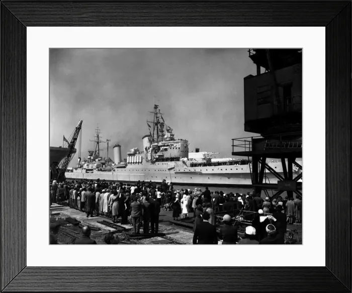  : The Cruiser HMS Glasgow which served in World War 2 and the Suez Crisis is pictured