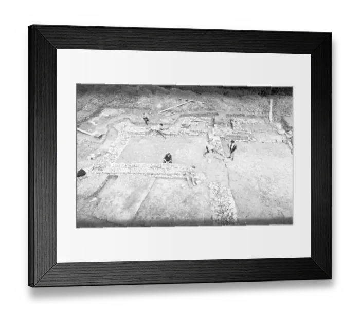 Framed Print : Archaeological dig at the former Sudeley castle, Griff, Nuneaton Framed Print : Archaeological dig at the former Sudeley castle, Griff, Nuneaton