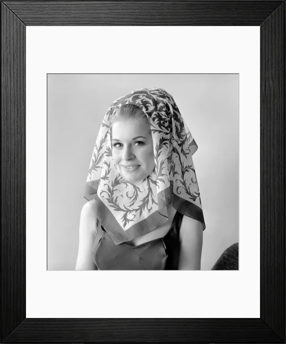 Framed Print : Clothing: Fashion: Headscarf. 1966 B1921 Framed Print : Clothing: Fashion: Headscarf. 1966 B1921