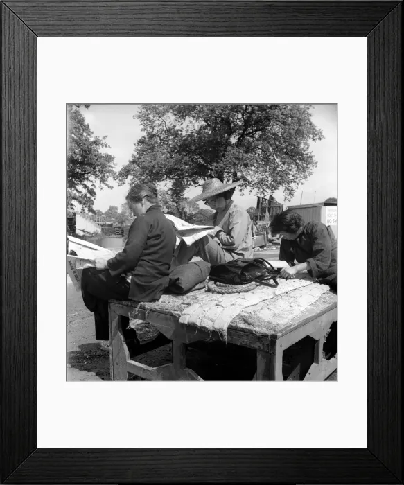 Framed Print : The cast and crew of the film Inn of the sixth happiness Framed Print : The cast and crew of the film Inn of the sixth happiness