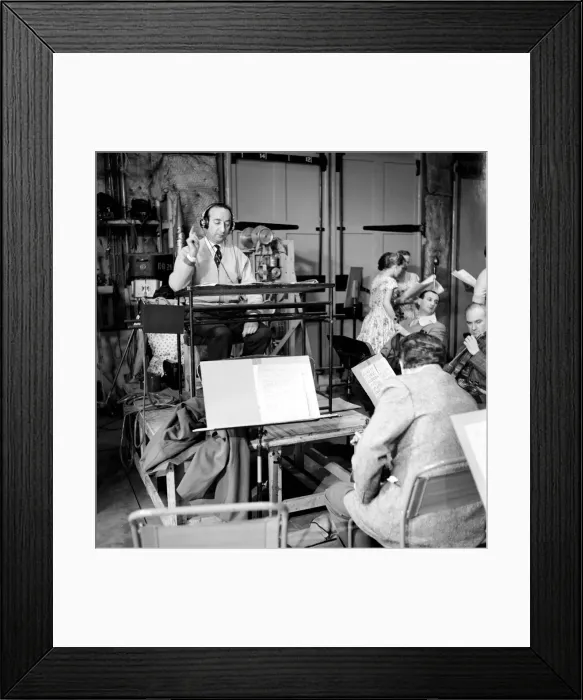 Framed Print : TV programmes Off the Record'. Behind the scene at the BBC programme Framed Print : TV programmes Off the Record'. Behind the scene at the BBC programme