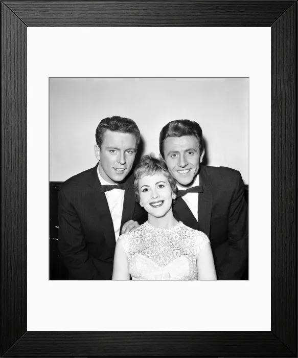 Framed Print : Entertainment: Music: The Mudlarks. 1959 A786 Framed Print : Entertainment: Music: The Mudlarks. 1959 A786