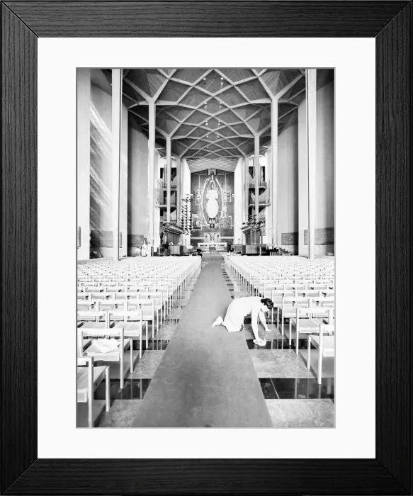 Framed Print : Craftsmen put the finishing touches to the new Coventry Cathedral which stands alongside Framed Print : Craftsmen put the finishing touches to the new Coventry Cathedral which stands alongside