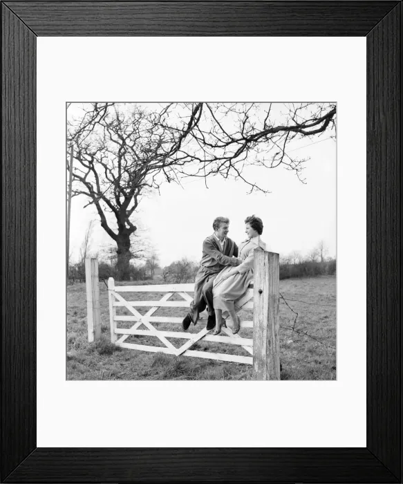 Framed Print : Romantic couple take a stroll in the country side. Richard Camp and Diane Ford. A651-005 Framed Print : Romantic couple take a stroll in the country side. Richard Camp and Diane Ford. A651-005