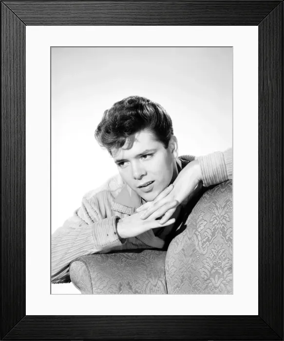 Framed Print : Singer Cliff Richard. Circa 1958 Framed Print : Singer Cliff Richard. Circa 1958
