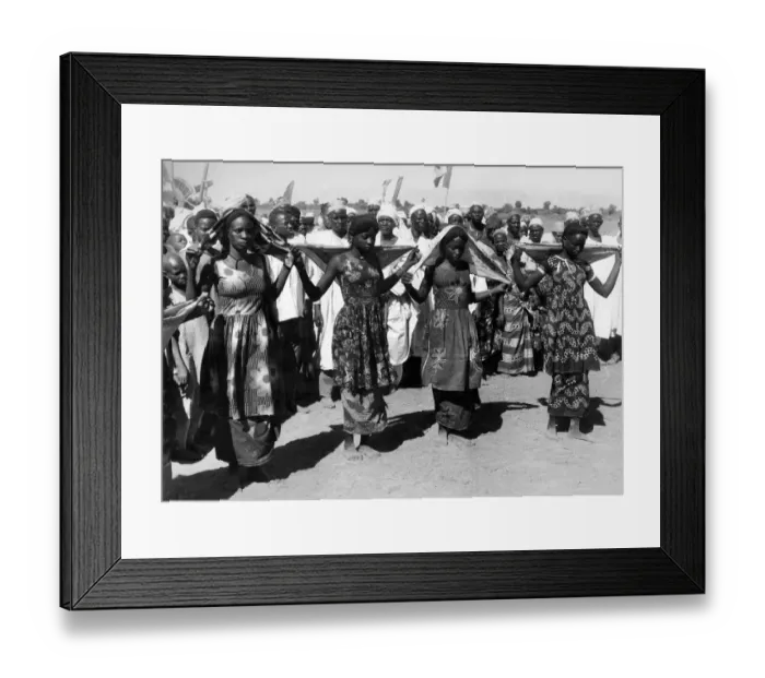 Framed Print : Trans African Hovercraft Expedition. At Djimtilo, near Lake Chad