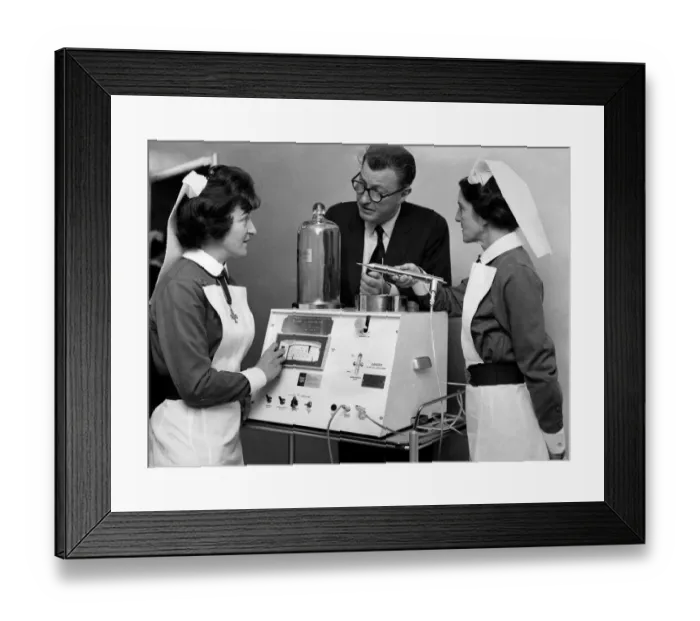 Framed Print : Press were invited to Moorefieldes Hospital (High Holborn) W. C. 1 Framed Print : Press were invited to Moorefieldes Hospital (High Holborn) W. C. 1