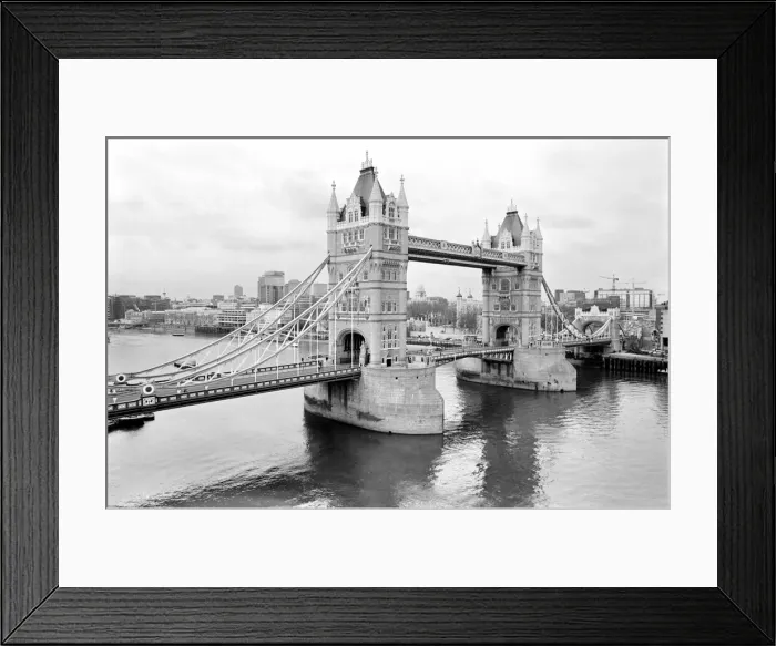 Framed Print : London Places: Tower Bridge. February 1987 Framed Print : London Places: Tower Bridge. February 1987