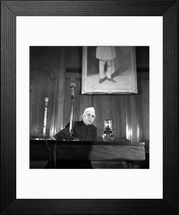 Framed Print : Pandit Jawaharlal Nehru at his press conference held at India House during his visit to Framed Print : Pandit Jawaharlal Nehru at his press conference held at India House during his visit to