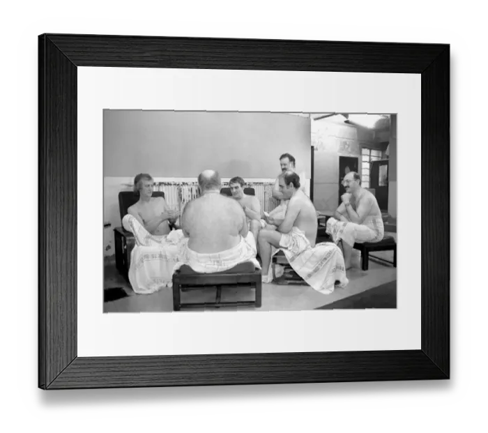Framed Print : Scenes from the mens Turkish baths at Poplar in Londons East End Framed Print : Scenes from the mens Turkish baths at Poplar in Londons East End