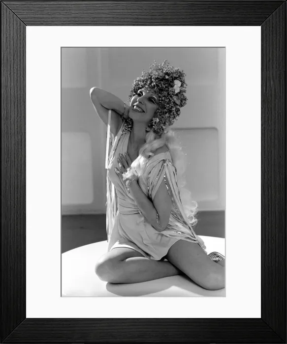 Framed Print : Actress Joan Collins January 1975 Framed Print : Actress Joan Collins January 1975