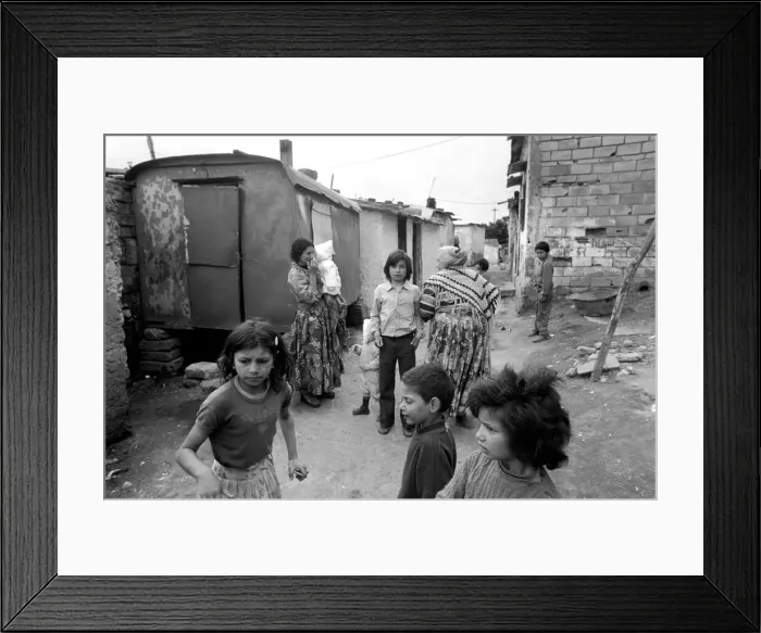 Framed Print : Children and reisdents on the streets in a poor suburb on the outskirts of Rome