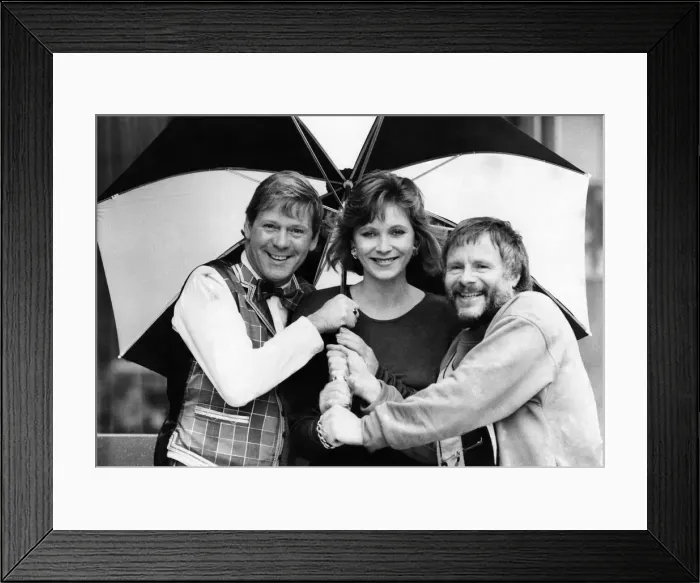 Framed Print : Presenters of BBCOs Mastermind of Trivia'programme