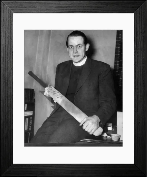 Framed Print : Reverend David Shepherd who may captain the England test side against the Australians Framed Print : Reverend David Shepherd who may captain the England test side against the Australians