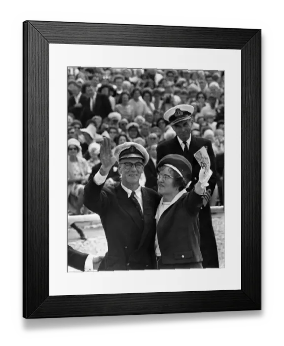 Framed Print : July 1968 P003344 Yachtsman Alec Rose received a hero Framed Print : July 1968 P003344 Yachtsman Alec Rose received a hero