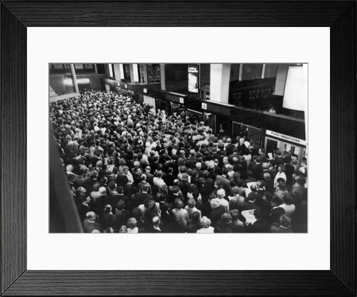 Framed Print : Rush hour at Canon Street Station, London. June 1968 P003369 Framed Print : Rush hour at Canon Street Station, London. June 1968 P003369