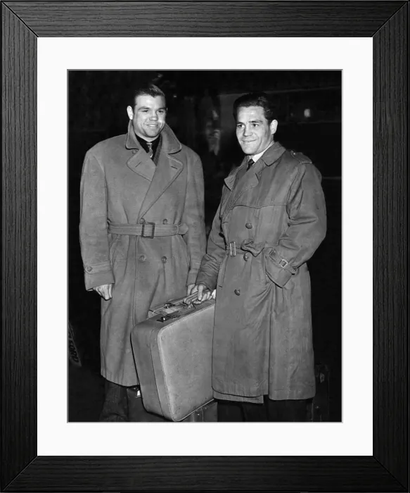 Framed Print : Boxers Luis Romero and Francis Bonnardel arrive in Manchester