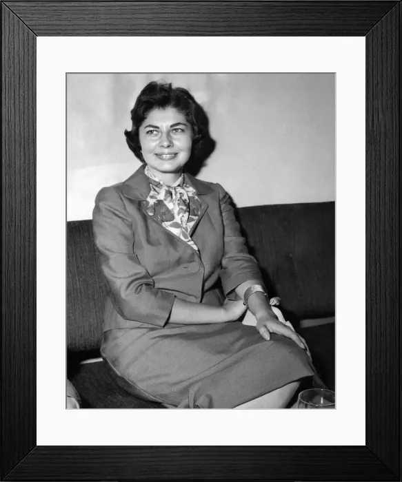 Framed Print : Princess Soraya of Iran photographed at London Airport today. June 1958 P002543 Framed Print : Princess Soraya of Iran photographed at London Airport today. June 1958 P002543