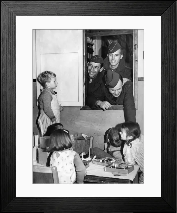 Framed Print : Soldiers with children in a nursery during World war two November 1942 Framed Print : Soldiers with children in a nursery during World war two November 1942