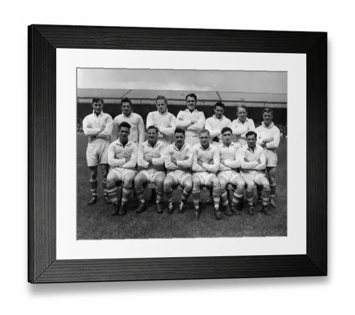 Framed Print : Leigh Rugby League team group. Left to right: Back row (standing): Kindon, W. C Framed Print : Leigh Rugby League team group. Left to right: Back row (standing): Kindon, W. C
