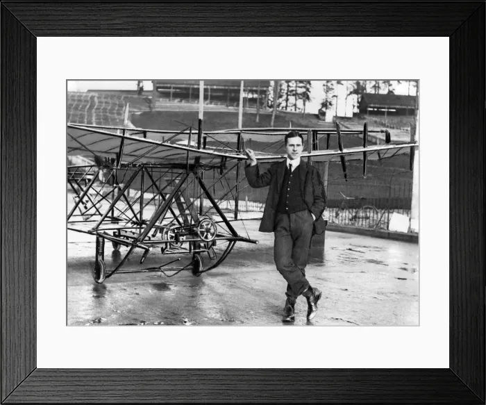 Framed Print : Edwin Alliott Verdon Roe and his Aeroplane -The 1st man lifting machine built in England Framed Print : Edwin Alliott Verdon Roe and his Aeroplane -The 1st man lifting machine built in England