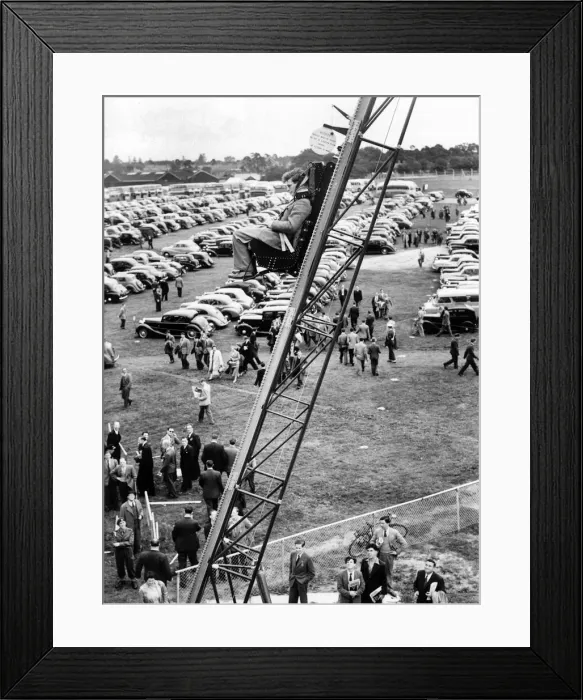 Framed Print : Martin Bakes mobile ejection seat trainer on show at the Farnborough Air Display Framed Print : Martin Bakes mobile ejection seat trainer on show at the Farnborough Air Display