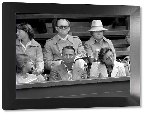 Wimbledon 1980. 7th day. Martina NavratilovaIs sister, her father
