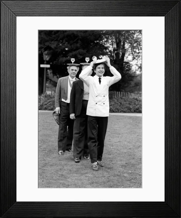 Framed Print : Humour: Ivor Spencer, Toast Master and Leslie Bartlett professional Butler held a school Framed Print : Humour: Ivor Spencer, Toast Master and Leslie Bartlett professional Butler held a school