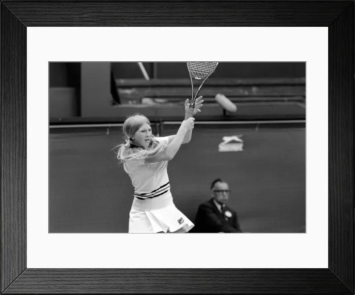 Framed Print : Wimbledon 1980 7th day. Wade vs Jaeger on the Centre court today. June 1980 80-3384-001 Framed Print : Wimbledon 1980 7th day. Wade vs Jaeger on the Centre court today. June 1980 80-3384-001
