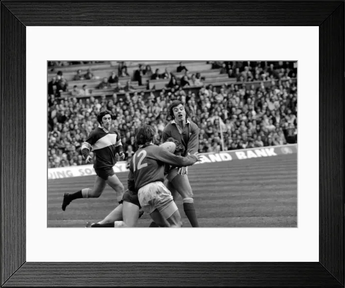 Framed Print : Rugby Union Middlesex Sevens tournament at Twickenham London Welsh v Loughborough College Framed Print : Rugby Union Middlesex Sevens tournament at Twickenham London Welsh v Loughborough College