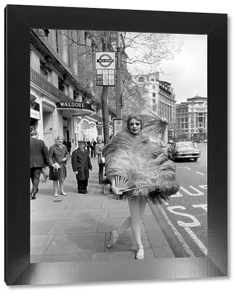 Ballet dancer Svetlana Kamargo wearing an unusual outfit in the streets of London