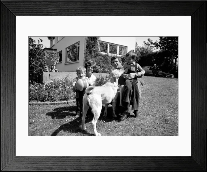 Framed Print : British golfer Tony Jacklin at home with his wife and children