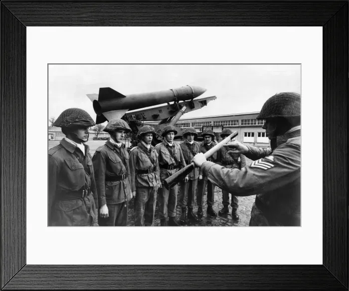 Framed Print : Army Regiment. Royal Artillery April 1971 P035471 Framed Print : Army Regiment. Royal Artillery April 1971 P035471