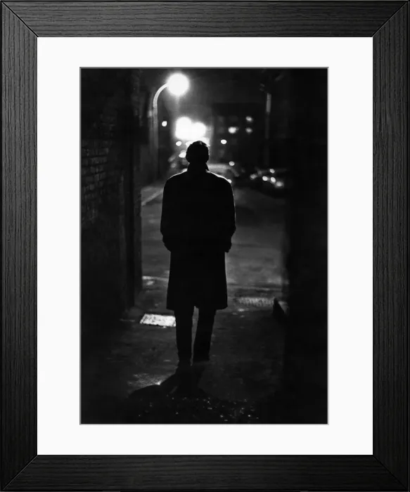 Framed Print : Avoiding the brightly lit thoroughfares of London, a National Service deserter dodges Framed Print : Avoiding the brightly lit thoroughfares of London, a National Service deserter dodges