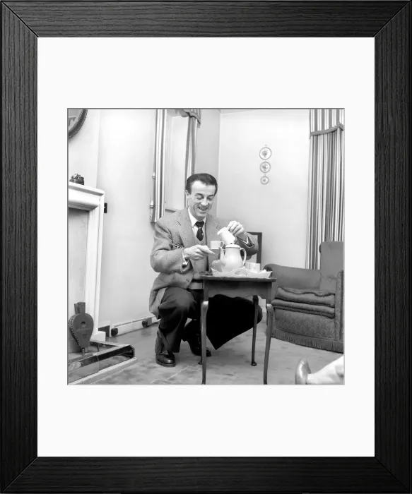 Framed Print : Man making a pot of tea: Wally Peterson. 1958 A219a Framed Print : Man making a pot of tea: Wally Peterson. 1958 A219a