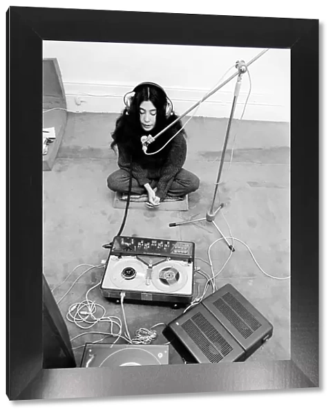 Japanese artist and singer Yoko Ono. 1967 A1313-013