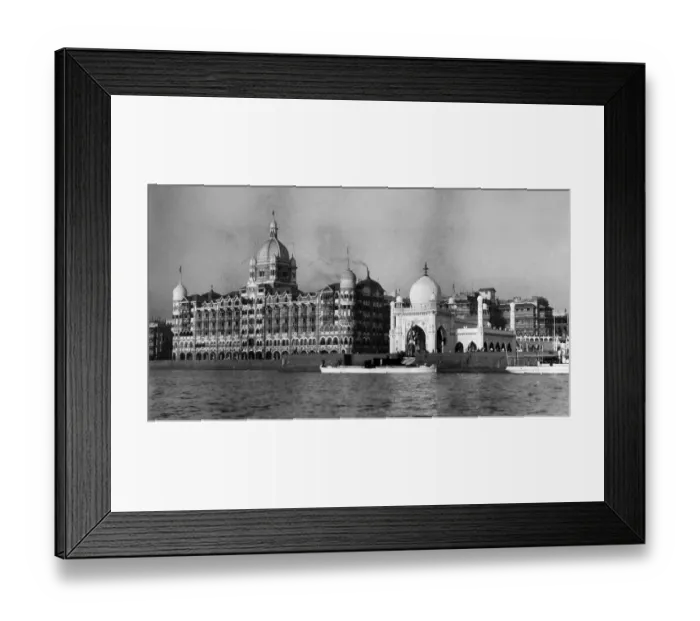 Framed Print : Royal Visit of King George V and Queen Mary to India The landing pavillion Framed Print : Royal Visit of King George V and Queen Mary to India The landing pavillion