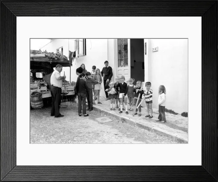 Framed Print : Preparation for the British Departure from Malta. January 1972 72-00107-008 Framed Print : Preparation for the British Departure from Malta. January 1972 72-00107-008