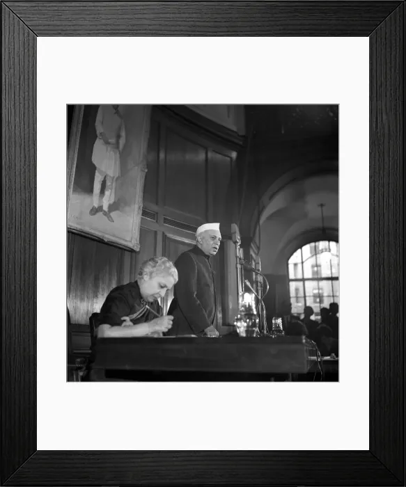 Framed Print : Pandit Jawaharlal Nehru at his press conference held at India House during his visit to Framed Print : Pandit Jawaharlal Nehru at his press conference held at India House during his visit to