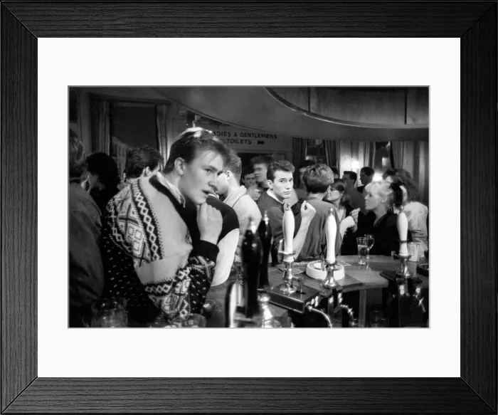 Framed Print : Drinkers in an East End Pub enjoying a pint of beer. March 1987