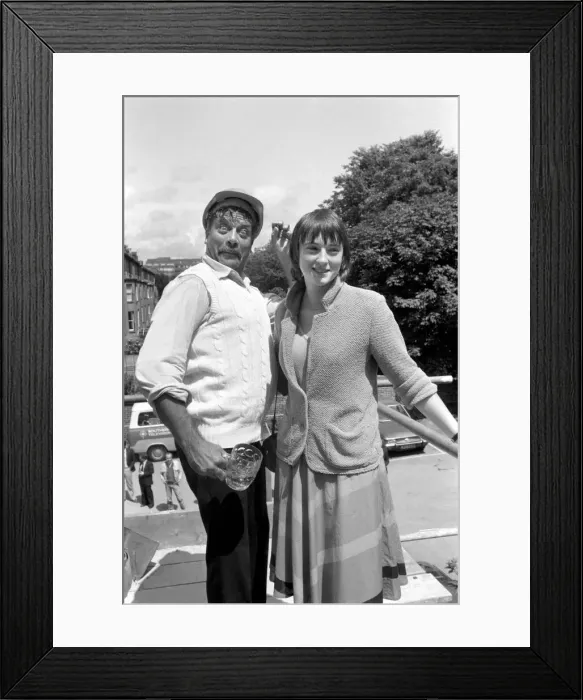 Framed Print : Entertainment. Film Actor: Actor Oliver Reed, today (Friday Framed Print : Entertainment. Film Actor: Actor Oliver Reed, today (Friday