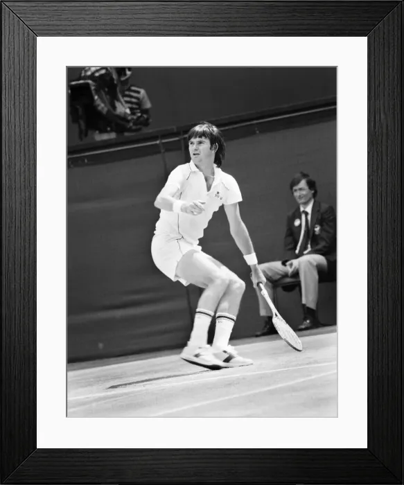 Framed Print : Wimbledon Tennis 1982: 12th Day: Edmondson vs. Connors. July 1982 82-3516-025 Framed Print : Wimbledon Tennis 1982: 12th Day: Edmondson vs. Connors. July 1982 82-3516-025