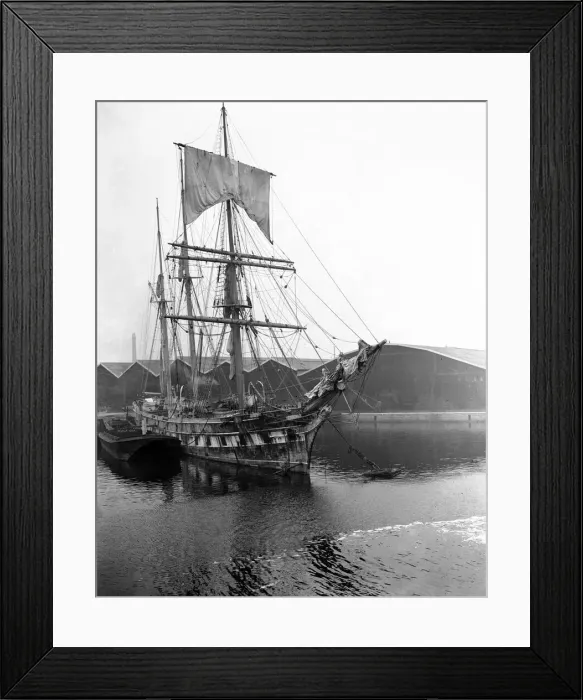 Framed Print : The famous tea clipper Cutty Sark, restored in Falmouth harbour. Circa 1925 Framed Print : The famous tea clipper Cutty Sark, restored in Falmouth harbour. Circa 1925