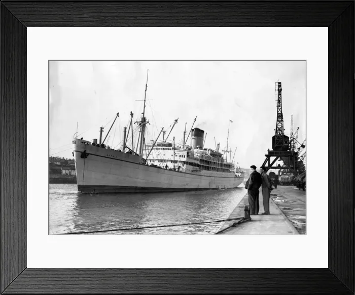 Framed Print : The Ship Gothic berthed on the River Tyne