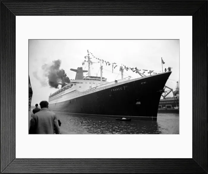 Framed Print : The passenger liner France 7th January 1962